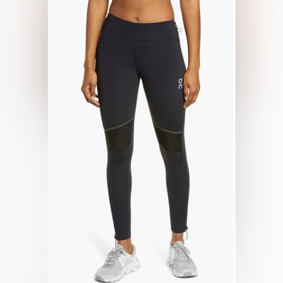 ON Running Women's Long Tights Running Leggings in Black - Picture 1 of 16